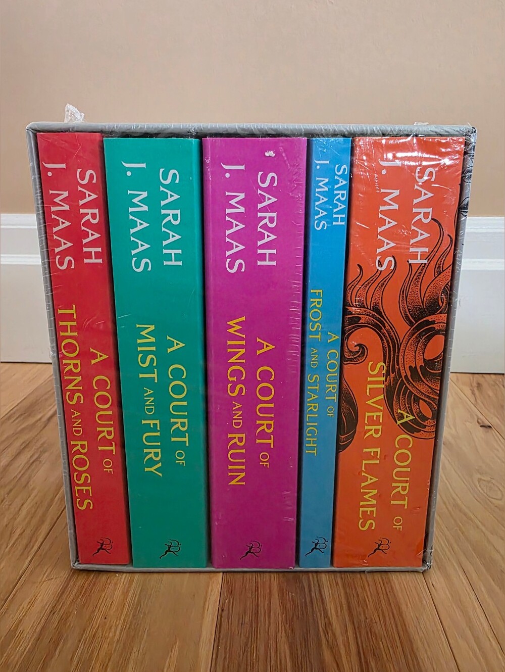 Brand New ACOTAR (A Court Of Thorns And Roses) Boxed SET